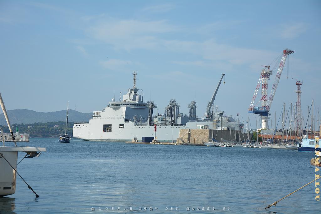 2024 09 21 TOULON- AUTOUR DU PORT (18).JPG